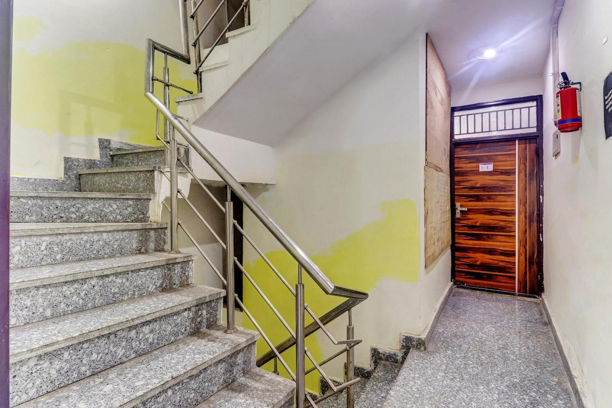 Hotel O Cozy Stay Delhi  Exterior foto
